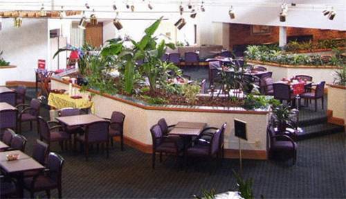Fern Valley Hotel And Conference Center ลุยส์วิลล์ ภายนอก รูปภาพ