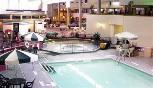 Fern Valley Hotel And Conference Center ลุยส์วิลล์ สิ่งอำนวยความสะดวก รูปภาพ
